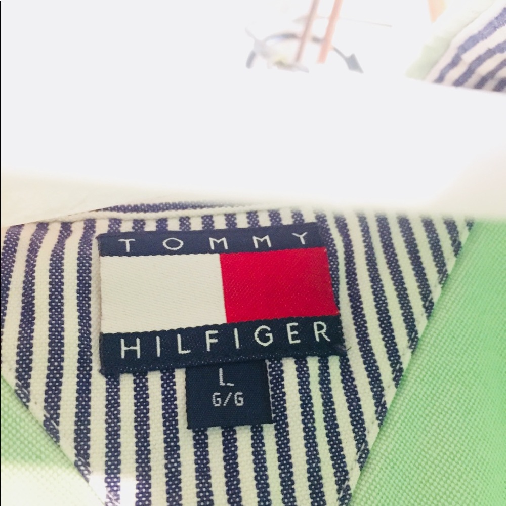 Short sleeved dress shirt